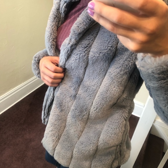 Keep Me Cozy Faux Fur Jacket - Picture 5 of 5